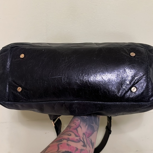 Tory Burch Dena Glazed Leather Hobo Black - Picture 7 of 11